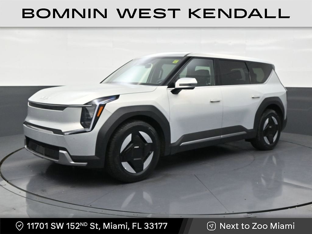 2026 Kia EV9 Light Long Range