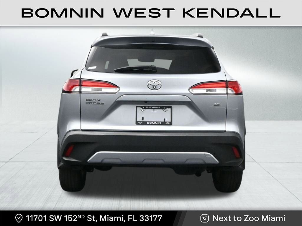 2024 Toyota Corolla Cross LE