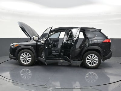 2024 Toyota Corolla Cross LE