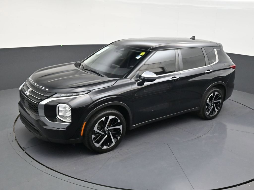 2022 Mitsubishi Outlander ES