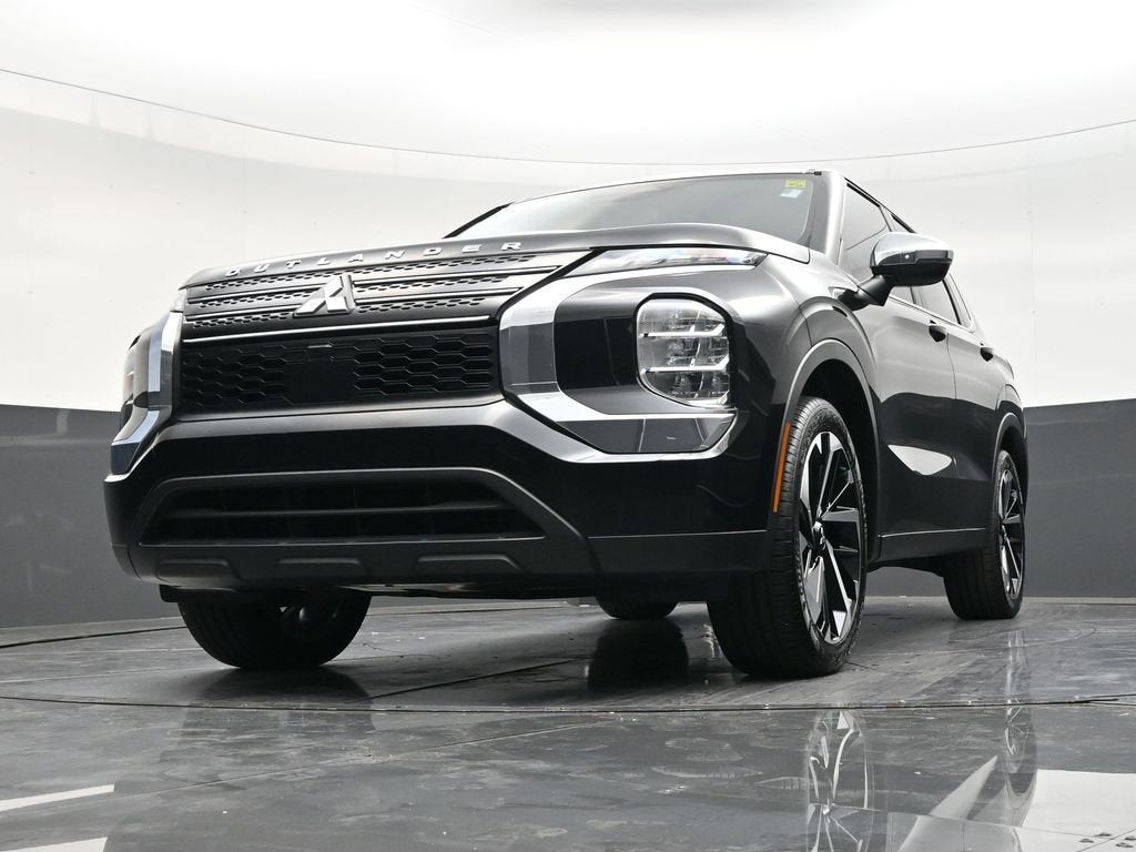 2022 Mitsubishi Outlander ES