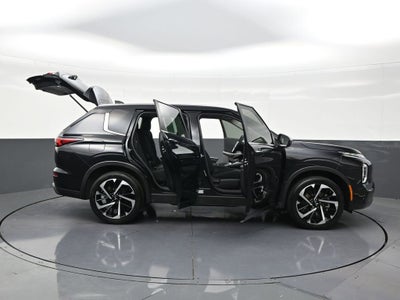 2022 Mitsubishi Outlander ES
