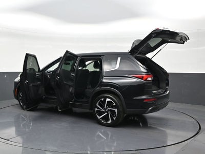 2022 Mitsubishi Outlander ES