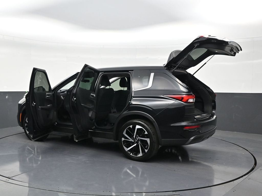 2022 Mitsubishi Outlander ES