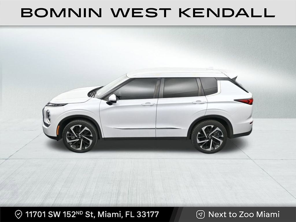 2022 Mitsubishi Outlander ES