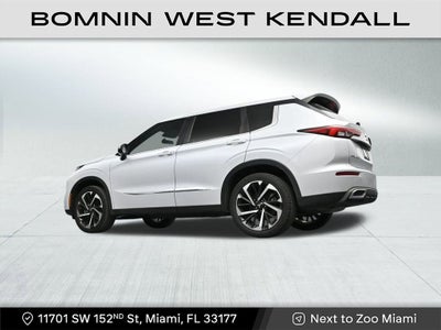 2022 Mitsubishi Outlander ES