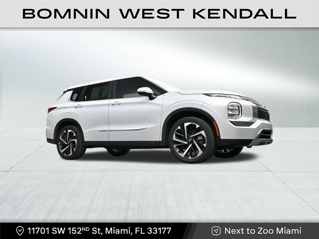 2022 Mitsubishi Outlander ES