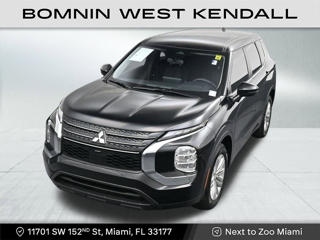 2024 Mitsubishi Outlander ES