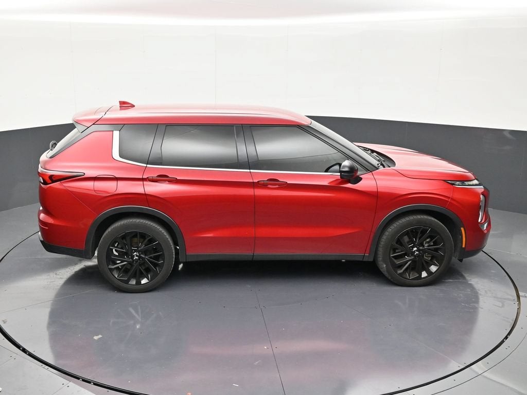 2023 Mitsubishi Outlander SE Black Edition 2WD