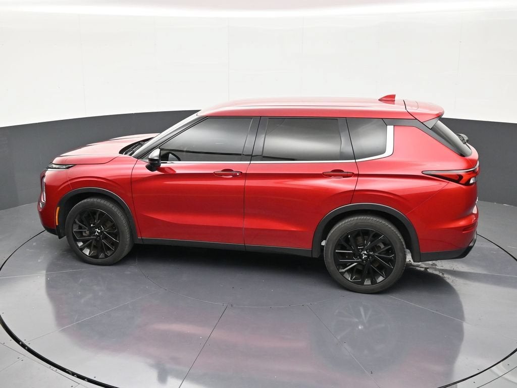 2023 Mitsubishi Outlander SE Black Edition 2WD