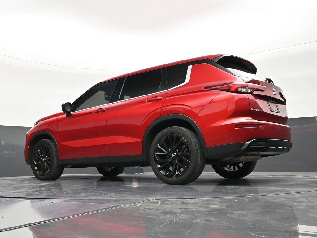 2023 Mitsubishi Outlander SE Black Edition 2WD