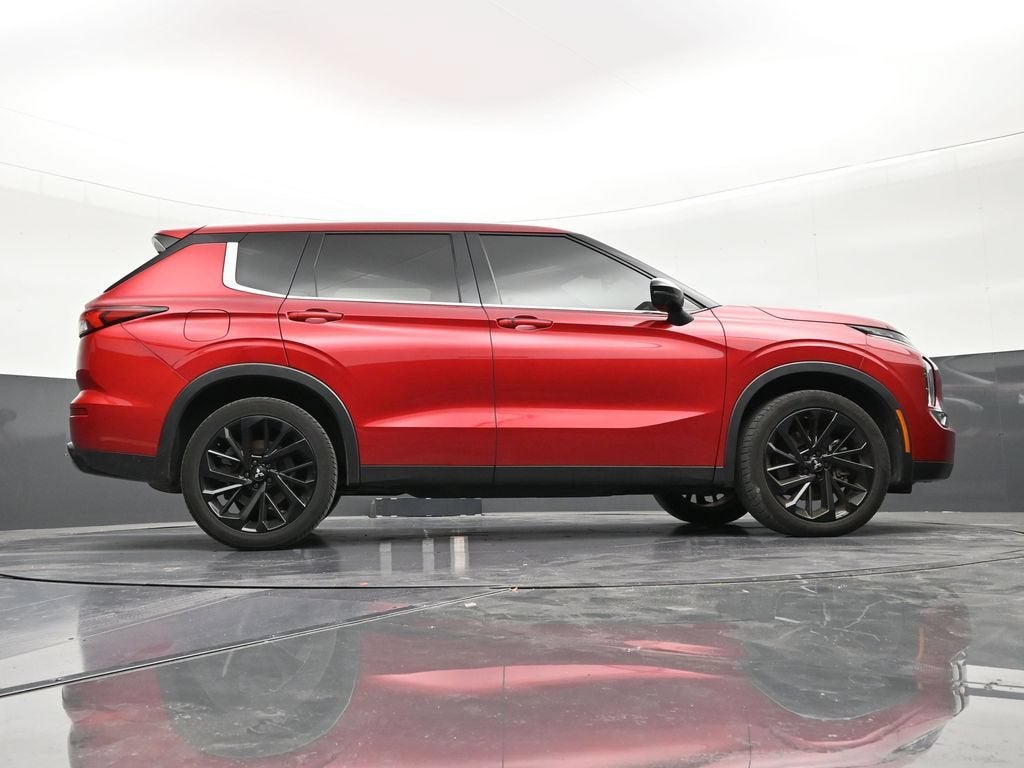 2023 Mitsubishi Outlander SE Black Edition 2WD