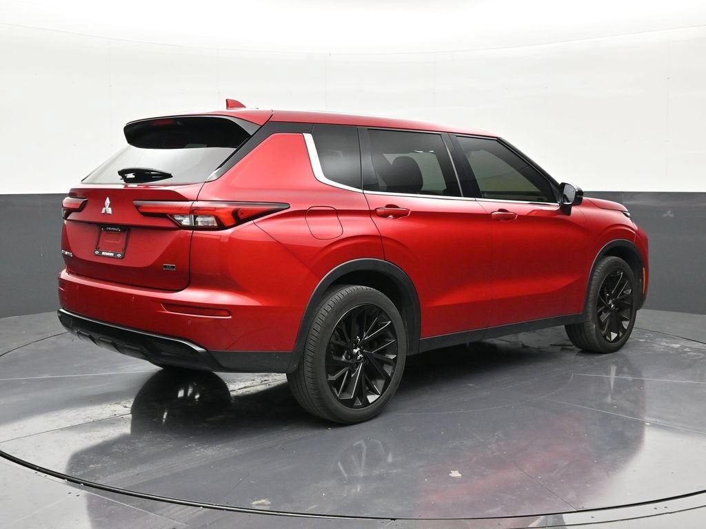 2023 Mitsubishi Outlander SE Black Edition 2WD
