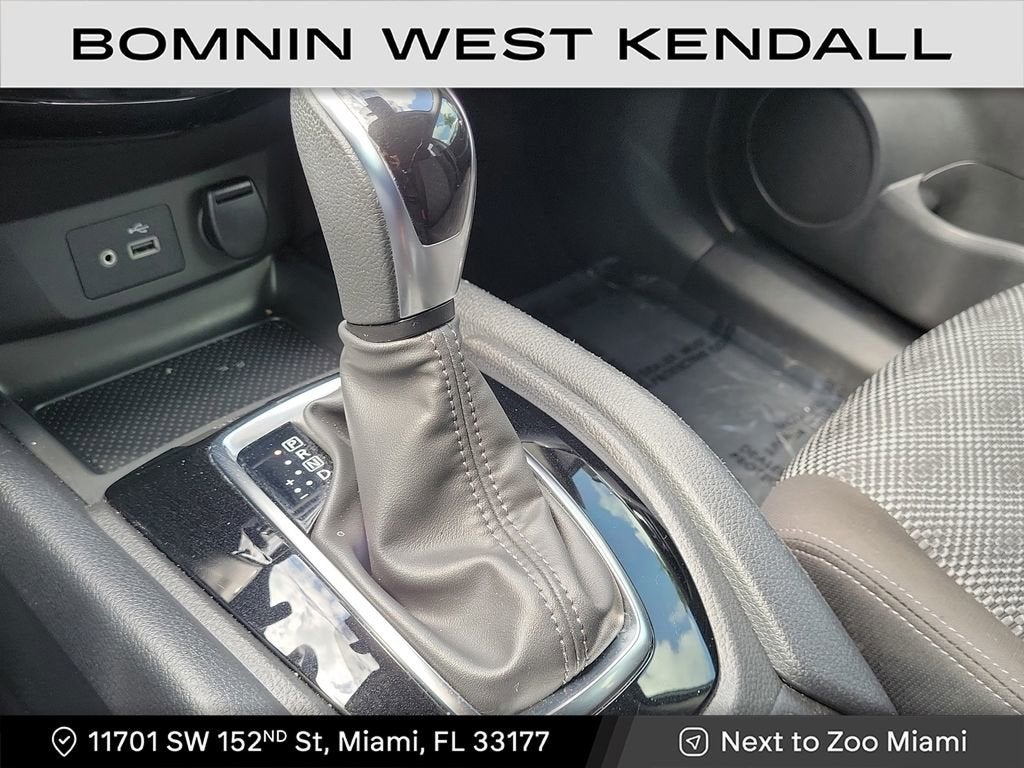 2022 Nissan Rogue Sport SV