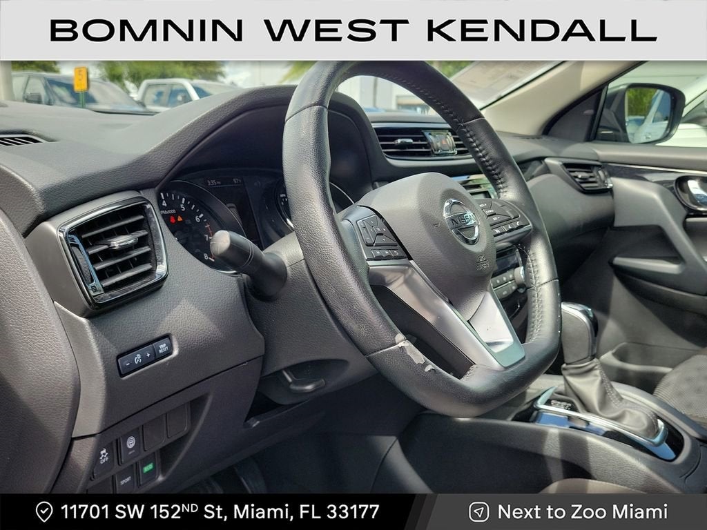 2022 Nissan Rogue Sport SV