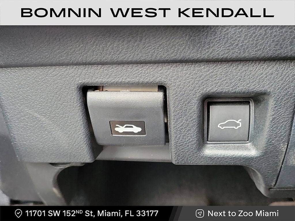 2025 Lexus IS IS 350 F SPORT Design