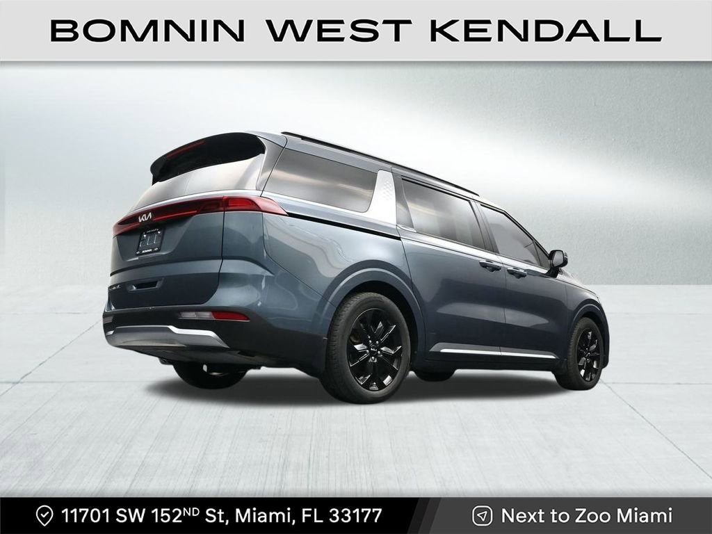 2022 Kia Carnival SX