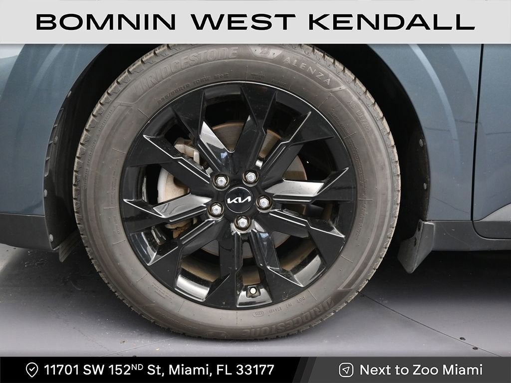 2022 Kia Carnival SX