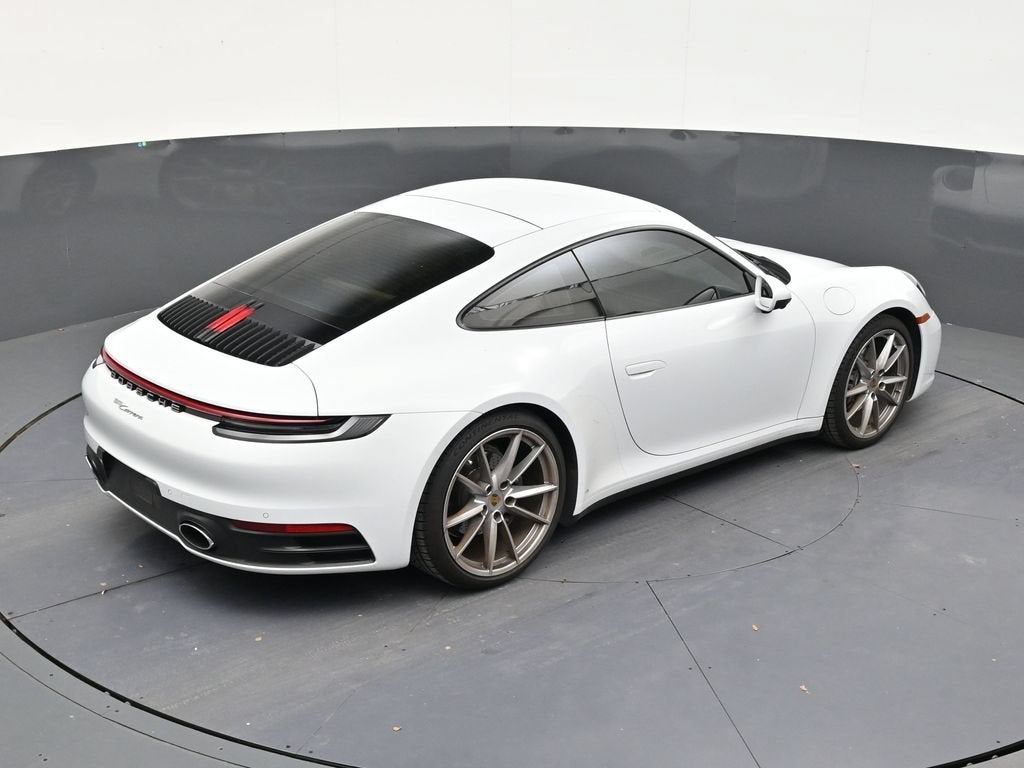2022 Porsche 911 Carrera