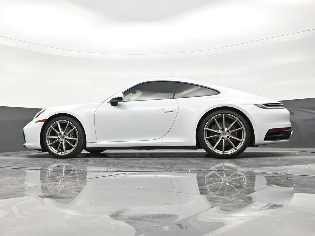 2022 Porsche 911 Carrera
