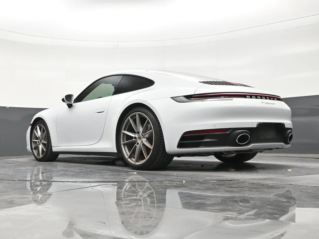 2022 Porsche 911 Carrera