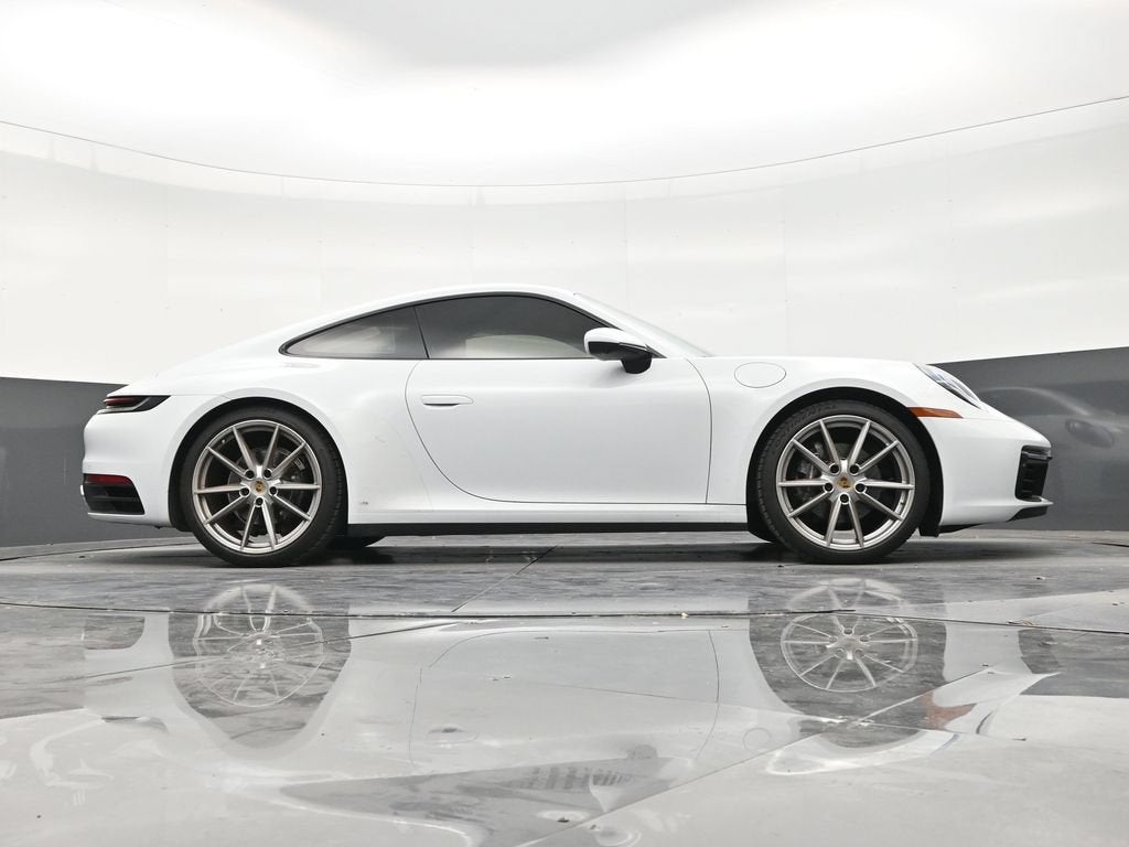 2022 Porsche 911 Carrera