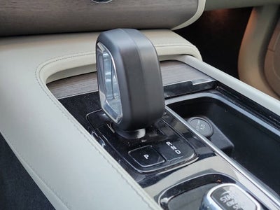 2023 Volvo XC90 Plus