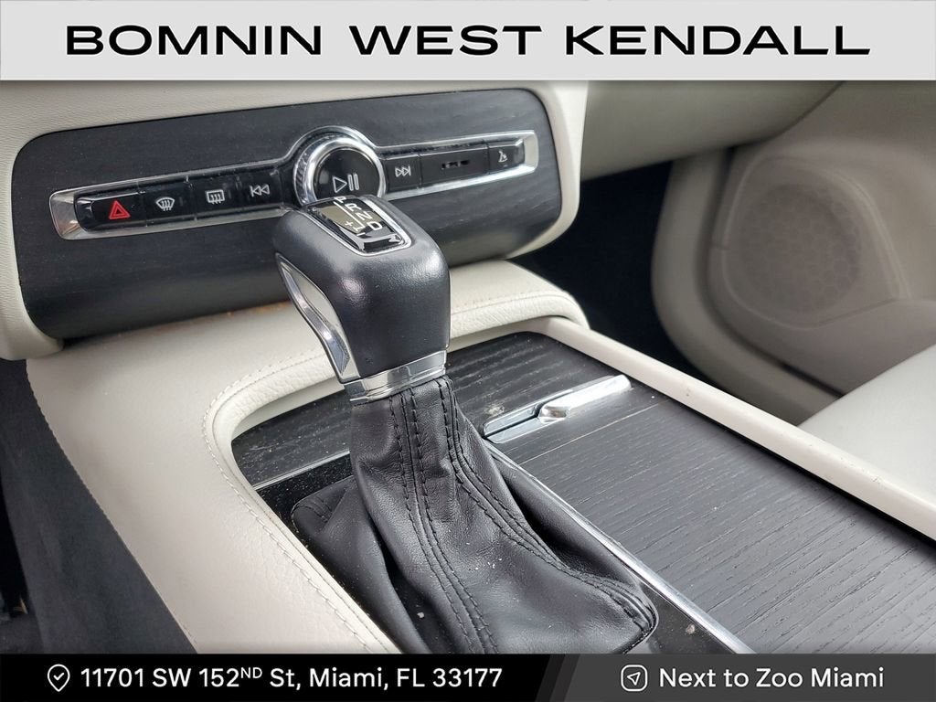 2020 Volvo XC90 Momentum