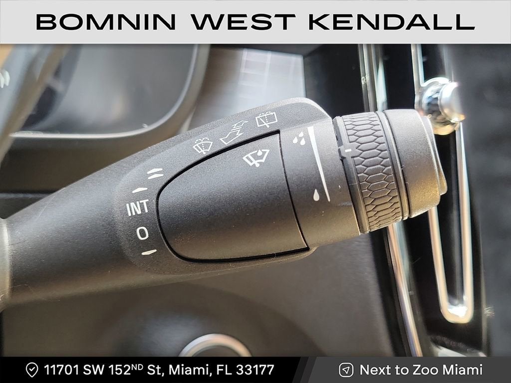 2020 Volvo XC40 Momentum