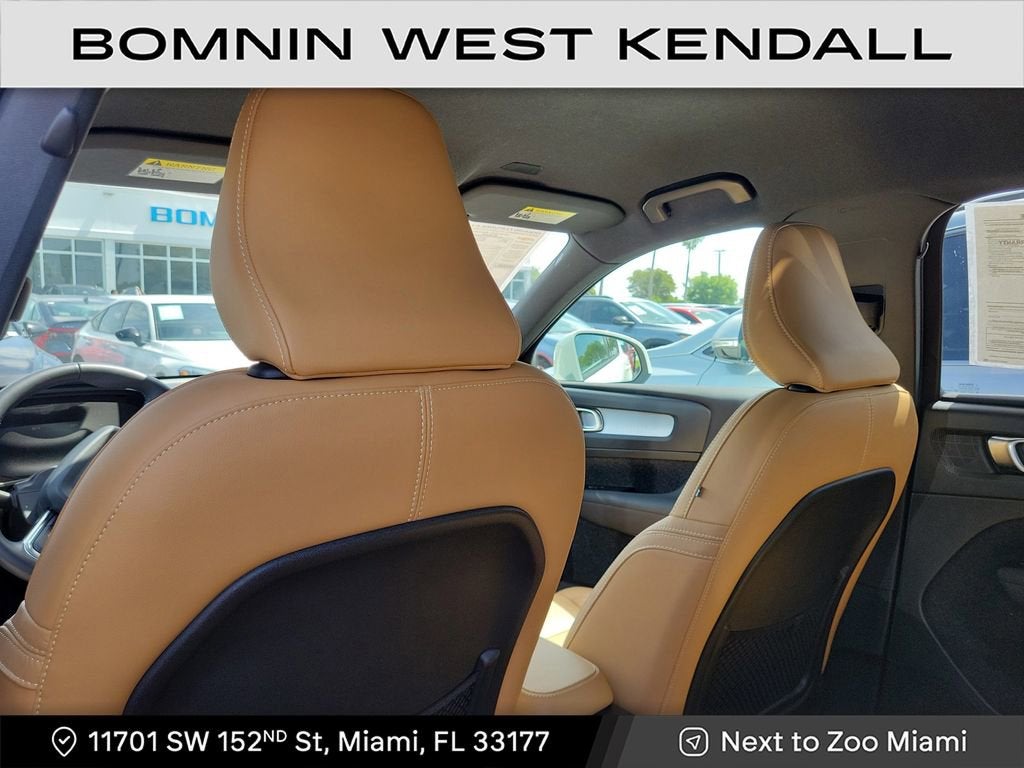 2020 Volvo XC40 Momentum