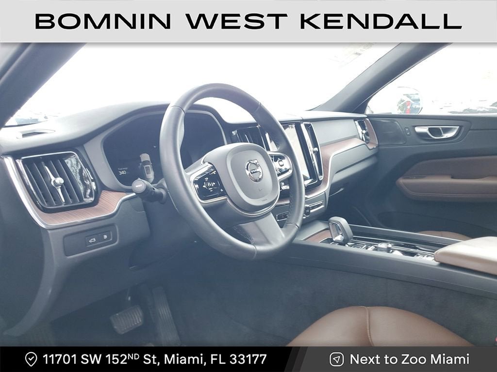 2023 Volvo XC60 Recharge Plug-In Hyb Plus Bright Theme