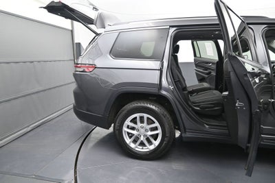 2023 Jeep Grand Cherokee L Laredo 4x4