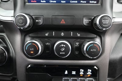 2020 RAM 1500 Big Horn Crew Cab 4x4 5'7" Box