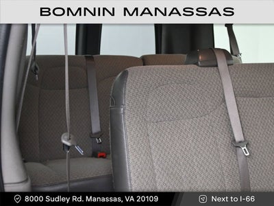 2024 Chevrolet Express Passenger 3500 1LT