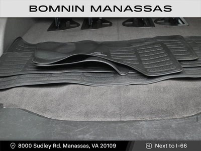 2024 Chevrolet Express Passenger 3500 1LT