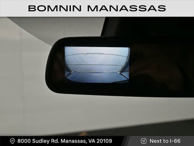 2024 Chevrolet Express Passenger 3500 1LT