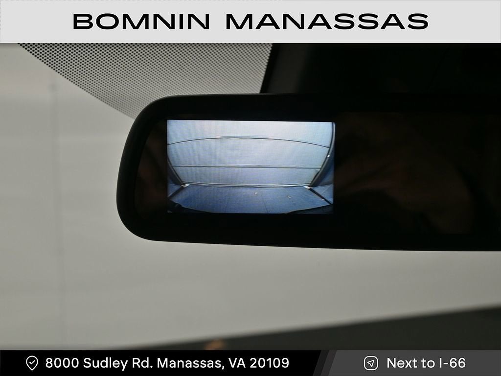 2024 Chevrolet Express Passenger 3500 1LT