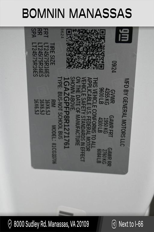 2024 Chevrolet Express Passenger 3500 1LT