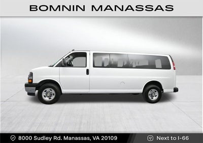 2024 Chevrolet Express Passenger 3500 1LT