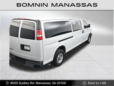 2024 Chevrolet Express Passenger 3500 1LT