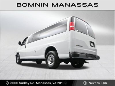 2024 Chevrolet Express Passenger 3500 1LT