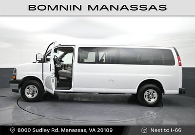 2024 Chevrolet Express Passenger 3500 1LT