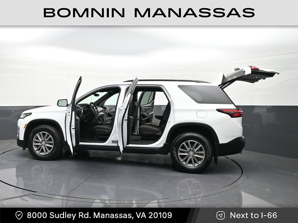 2023 Chevrolet Traverse LT Cloth