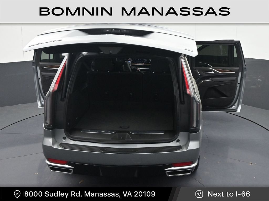 2024 Cadillac Escalade ESV Premium Luxury