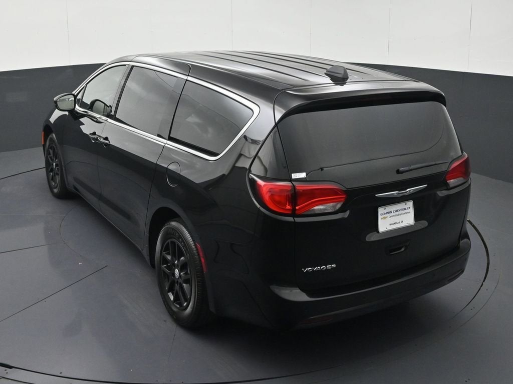 2026 Chrysler Voyager LX