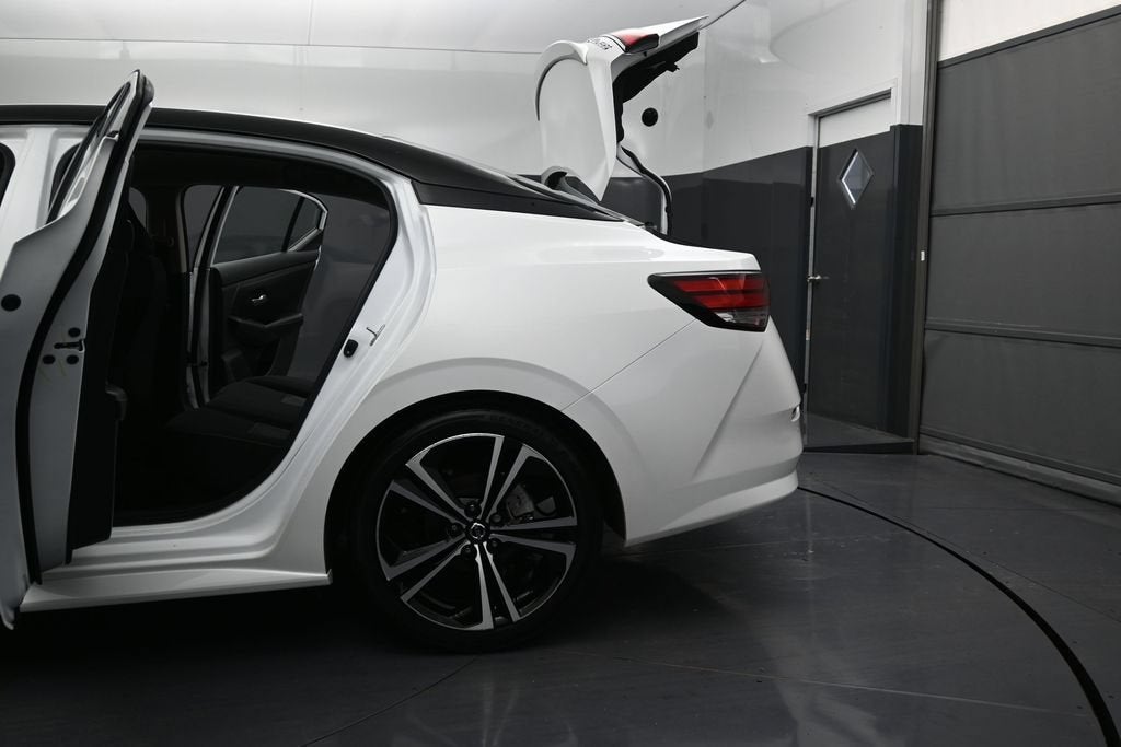 2023 Nissan Sentra SR Xtronic CVT