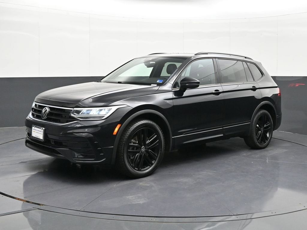 2022 Volkswagen Tiguan 2.0T SE R-Line Black