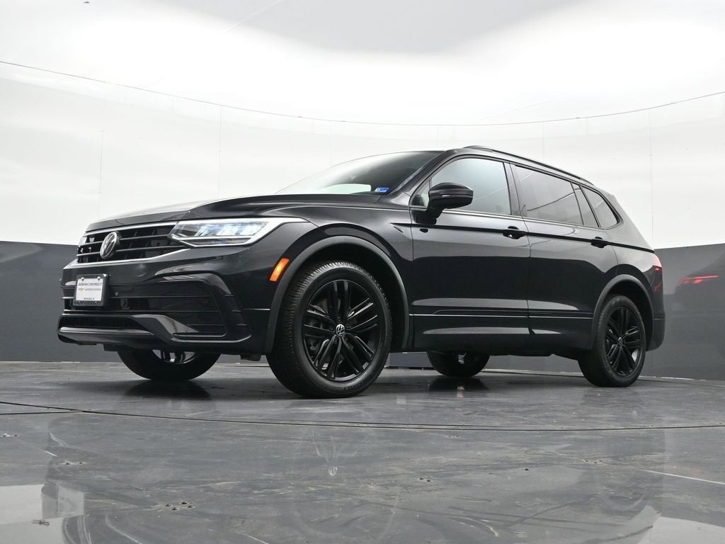 2022 Volkswagen Tiguan 2.0T SE R-Line Black