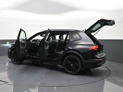 2022 Volkswagen Tiguan 2.0T SE R-Line Black