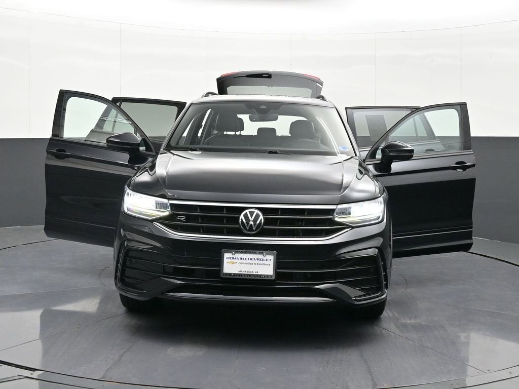 2022 Volkswagen Tiguan 2.0T SE R-Line Black